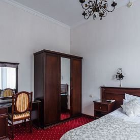 «Шаляпинъ» пансионат кисловодск Мини-люкс в корп. А (№6, 13, 14) - двуспальная кровать