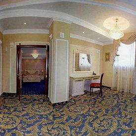 Гранд-отель Люкс 2-местный 2-комнатный президентский