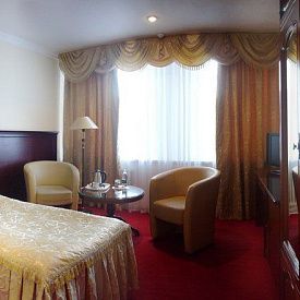 Гранд-отель Стандартный 1-местный 1-комнатный (2, 3 этаж)