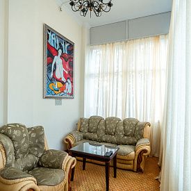 «Шаляпинъ» пансионат кисловодск Люкс Luxury suit в корп. Б (№1, 3, 6, 8, 11) - двуспальная кровать