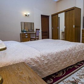 Им Орджоникидзе Люкс 2-местный 2-комнатный