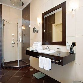 Люкс 2-местный 2-комнатный без балкона  «Понтос Плаза»