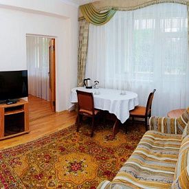 Люкс 2-местный 3-комнатный (корпус Горный) «Нарзан» санаторий