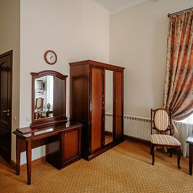 «Шаляпинъ» пансионат кисловодск Студио 1 комнатный 2-местный номер с двуспальной кроватью (№10 к.Б)