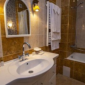 Им Орджоникидзе Люкс 2-местный 2-комнатный