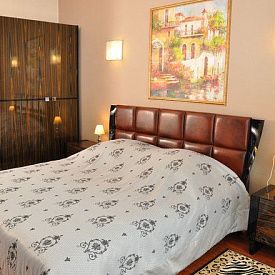 Центросоюз люкс 2-местный 2-комнатный президентский