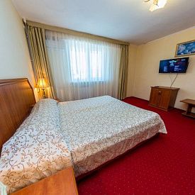 «Парус» санаторий Анапа Люкс 2-местный, 2-комнатный (с балконом корпус 1)