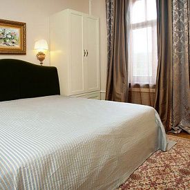 Сьют президентский 4-местный 3-комнатный с балконом «Понтос Плаза»