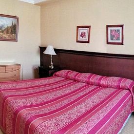 Гранд-отель Люкс 2-местный 2-комнатный (30 м2)