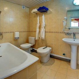 им Горького 1 категория 2-местный 2-комнатный премиум (семейный)