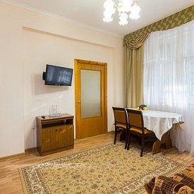 Люкс 2-местный 2-комнатный (корпус Горный) «Нарзан» санаторий