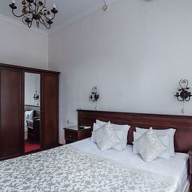 «Шаляпинъ» пансионат кисловодск Мини-люкс в корп. А (№6, 13, 14) - двуспальная кровать