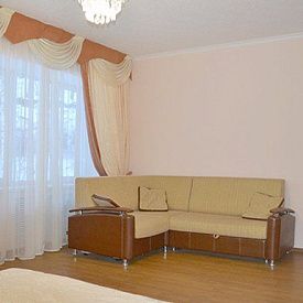 Родник Люкс 2-местный 2-комнатный семейный б/балкона