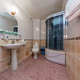 «Парус» санаторий Анапа Люкс 2-местный, 2-комнатный (с балконом корпус 1)