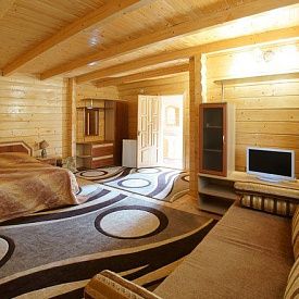 «Украина-1» пансионат Феодосия Люкс 2-местный 1-комнатный (в 2-этажном деревянном коттедже)