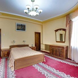 им Горького 1 категория 2-местный 2-комнатный улучшенный номер