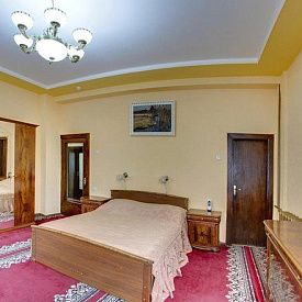 им Горького 1 категория 2-местный 2-комнатный улучшенный номер