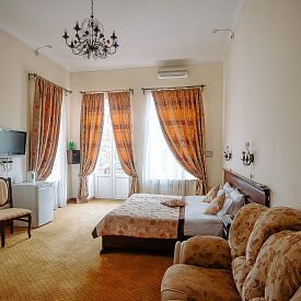 «Шаляпинъ» пансионат кисловодск Студио 1 комнатный 2-местный номер с двуспальной кроватью (№10 к.Б)